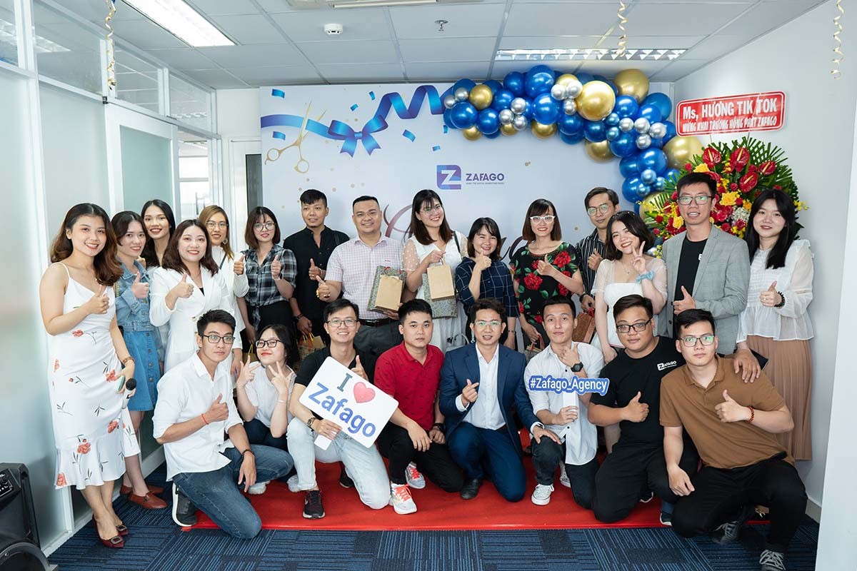 Tập thể Zafago Agency và quý đối tác, quý khách hàng